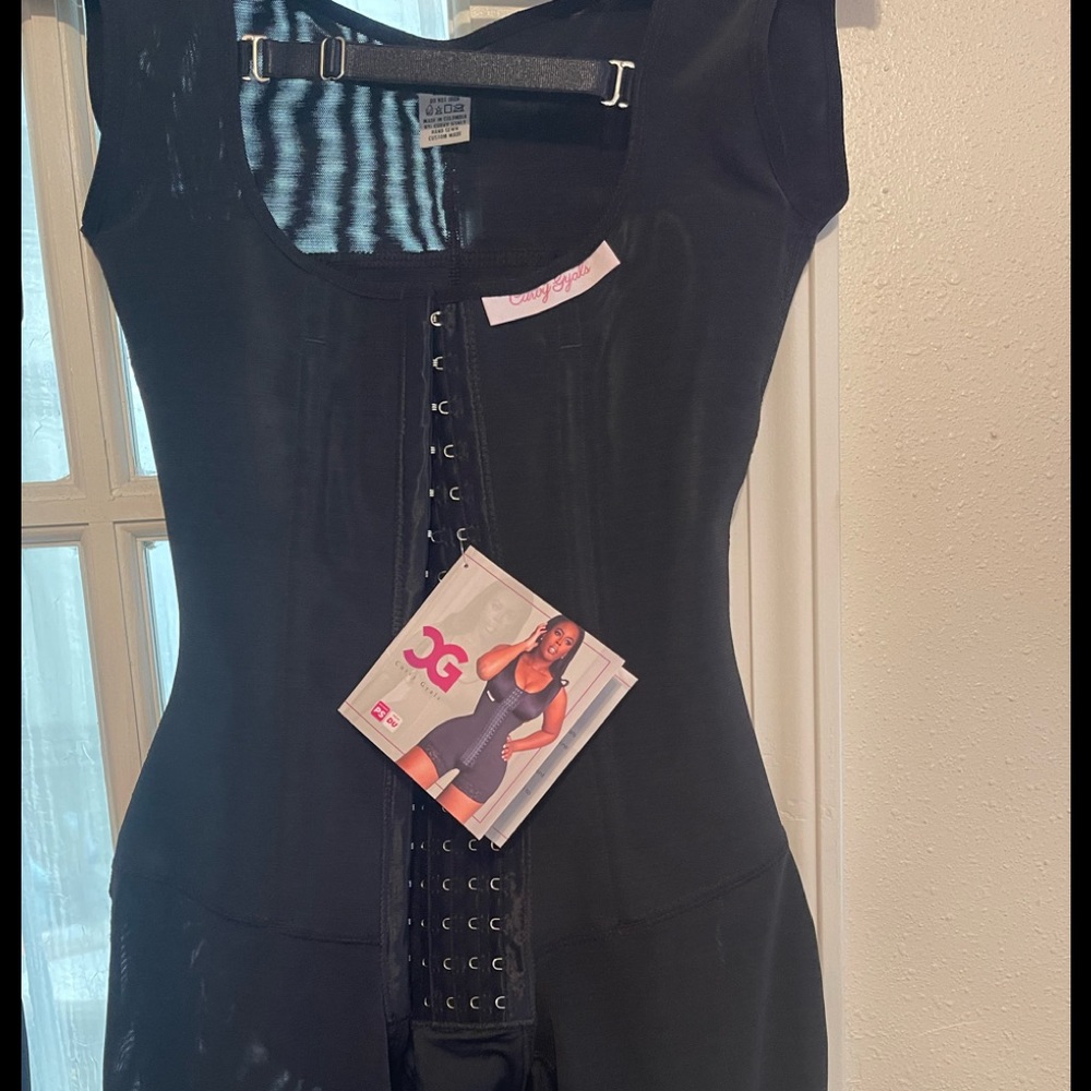 Curvy Gals Faja New w/Tag Fits Small-Medium Up to Size 31” Waist